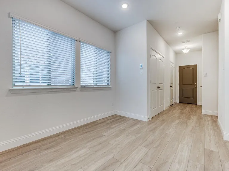 226 Griffith Dr #28 — Photo 4