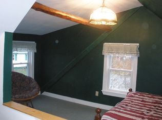 19 Halls Ln, Rockland, ME 04841