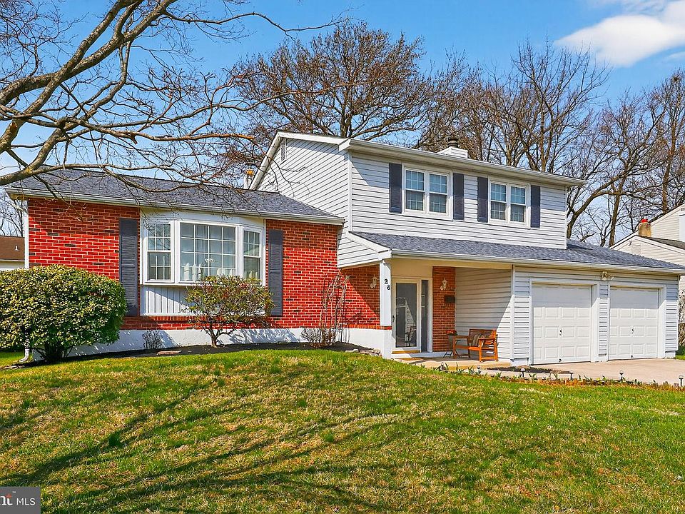 1st image of 28 Donwood Dr