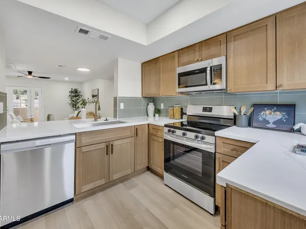 1601 W SUNNYSIDE Drive #164, Phoenix, AZ 85029