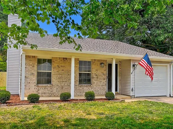 1537 Winter Rd, Virginia Beach, VA 23455