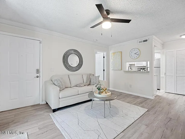 100 Fairway Park Blvd #806 — Photo 6