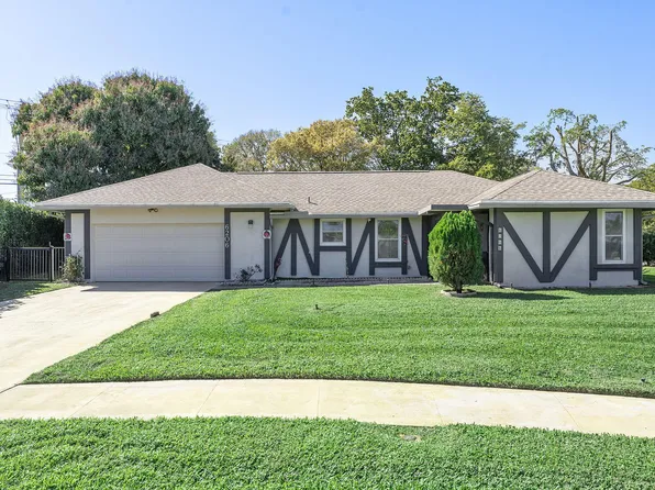 6206 Springdale Way, Delray Beach, FL 33445