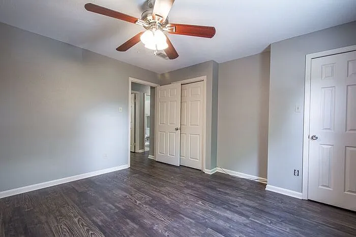 8120 W Markham St #5 — Photo 24