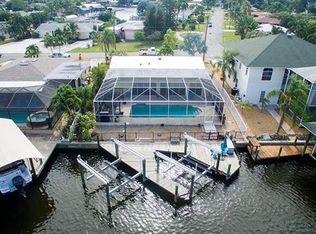 113 Albatross St, Fort Myers Beach, FL 33931
