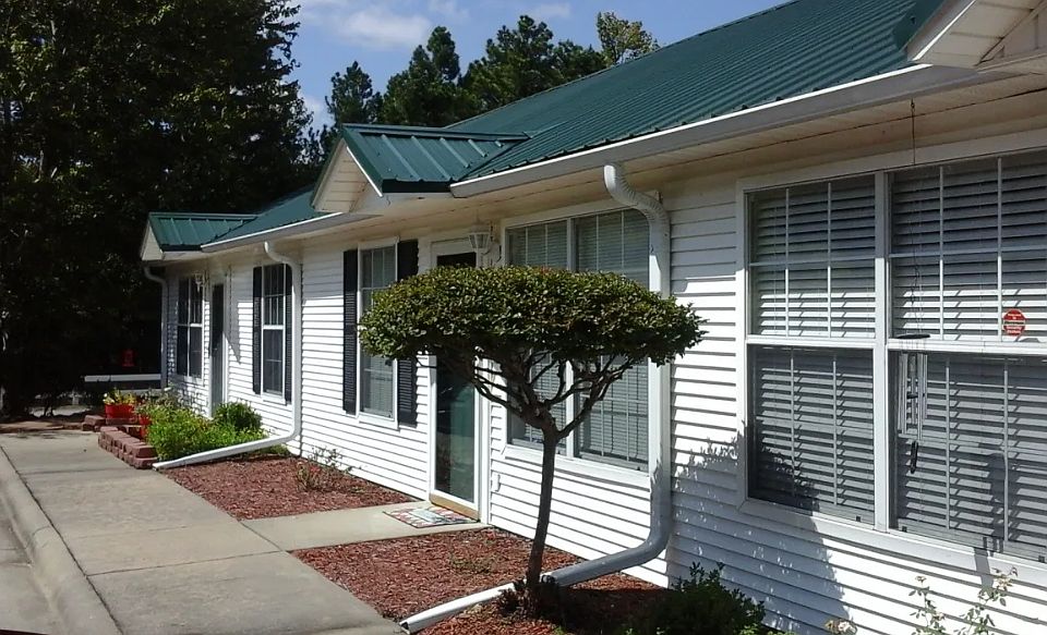 Building Photo 3