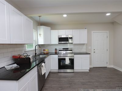 321 Saint Matthew St, Petersburg, VA, 23803