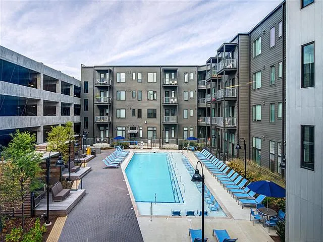The Flats at Taylor Place — Photo 3