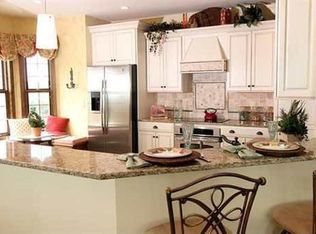 5 Royal Pnes, Moreau, NY 12828