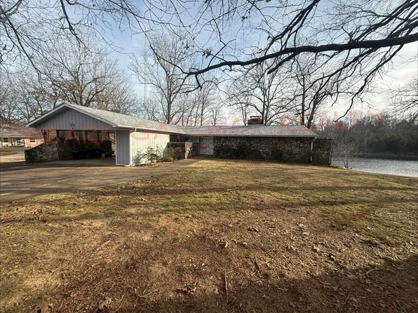 30 Oniatara Ln, Cherokee Village, AR 72529