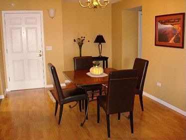 3rd image of 435 William St Unit 206