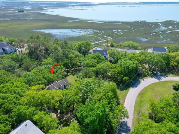 1512 Periwinkle Dr, Mount Pleasant, SC 29466