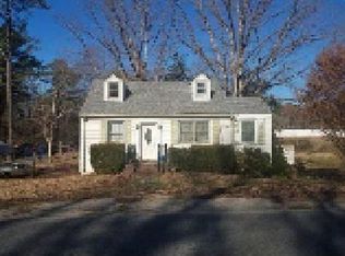 5124 W Hundred Rd, Chester, VA 23831