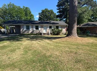 1038 W Sherwood Dr, Sumter, SC 29153