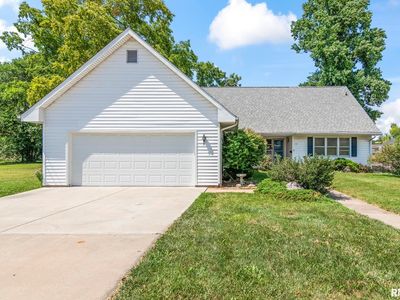 113 W Walnut St, Chatham, IL, 62629