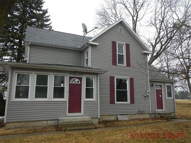 1st image of 2940 W Scott St