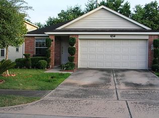 8614 Woodpath Ln, Houston, TX 77075