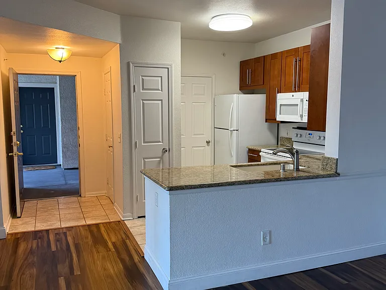 701 Gibson Dr #1123 — Photo 6