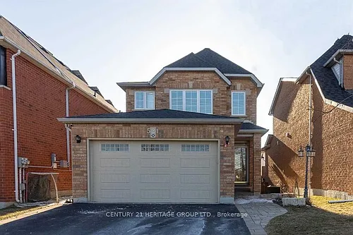 521 Heddle Cres Photo 1