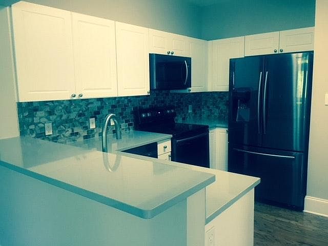 Renovated Kitchen, Upgraded Samsung Stainless Appliances