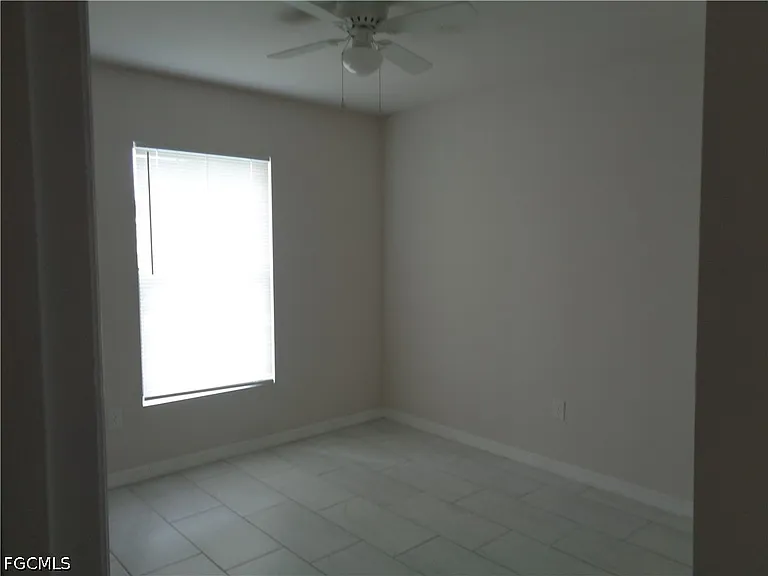 3816 SW 15th Pl — Photo 11