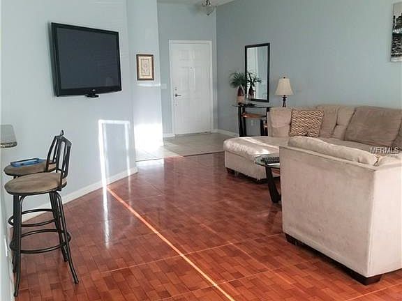 5th image of 1142 Priory Cir