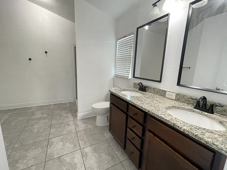 1295 Legatto Loop — Photo 8