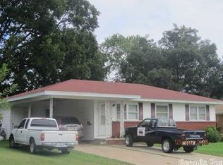 105 Larkspur Ln, North Little Rock, AR 72118