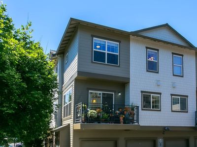 619 NE Newstead Ln #53E, Beaverton, OR, 97006