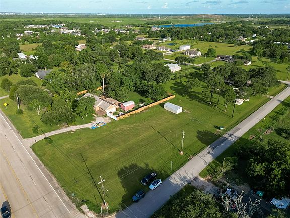 3rd image of 11111 Fm 1764 Rd