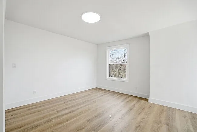 2210 Eureka Ter — Photo 26