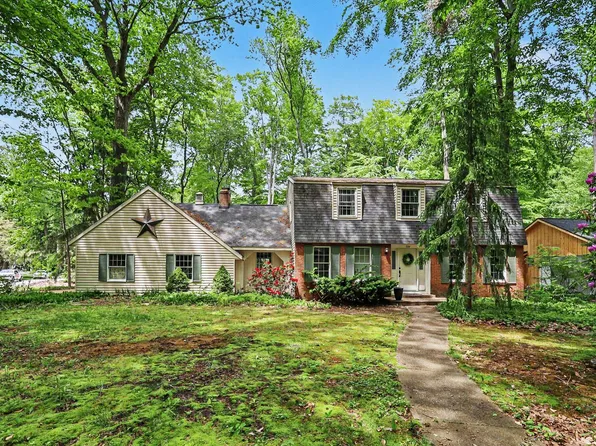 280 Portchester Rd, Holland, MI 49424
