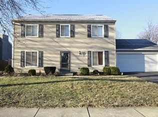 2401 Blue Spruce Ln, Aurora, IL 60502