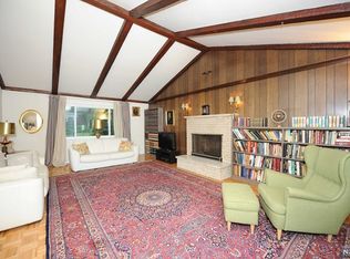 5 Margie Ave, Cresskill, NJ 07626