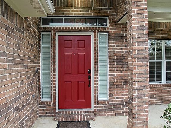 Nice covered Entry  & Porch