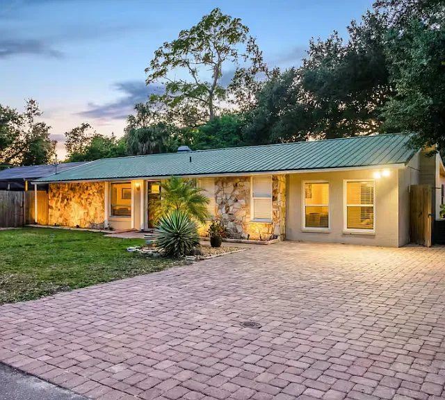 4495 Cocoanut Ave — Photo 20