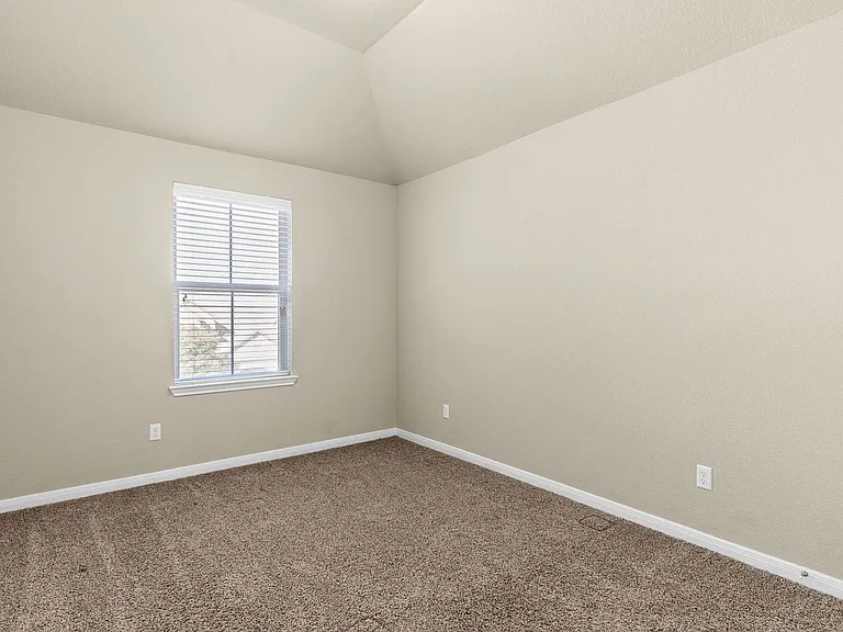 3320 Addison St — Photo 9
