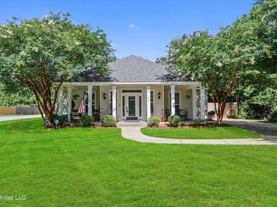 301 Hunter Holw, Waveland, MS, 39576