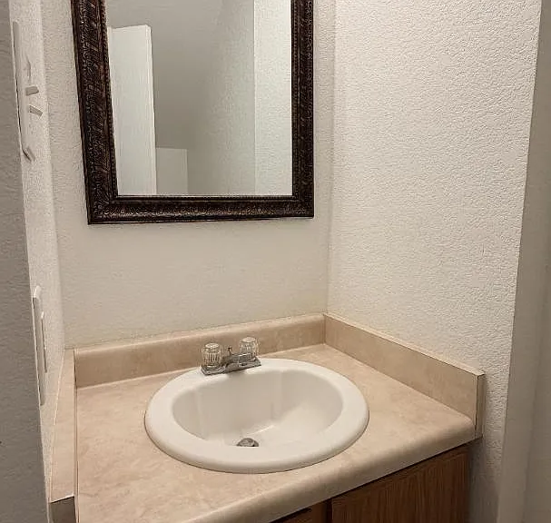 Unit Photo