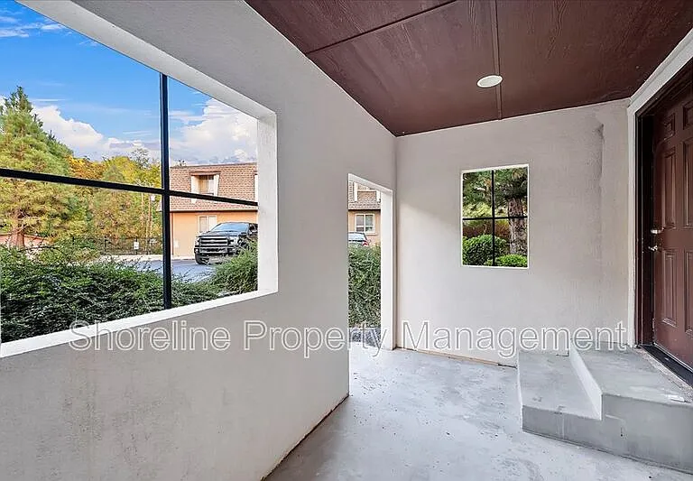 2085 W Brittany Ln #101 — Photo 6