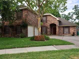 1304 Danielle Ln, Pearland, TX 77581