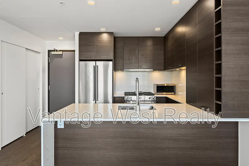 1 bed, 1.0 bath, 529 sqft, $2,100 — Photo 4