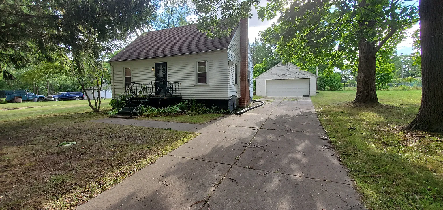 71 N Midland Dr photo 1