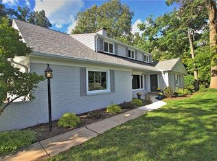 31949 Gates Mills Blvd, Pepper Pike, OH 44124