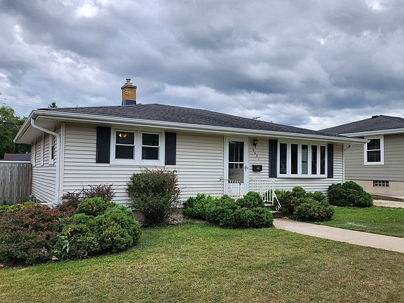 2nd image of 4021 Harding Rd