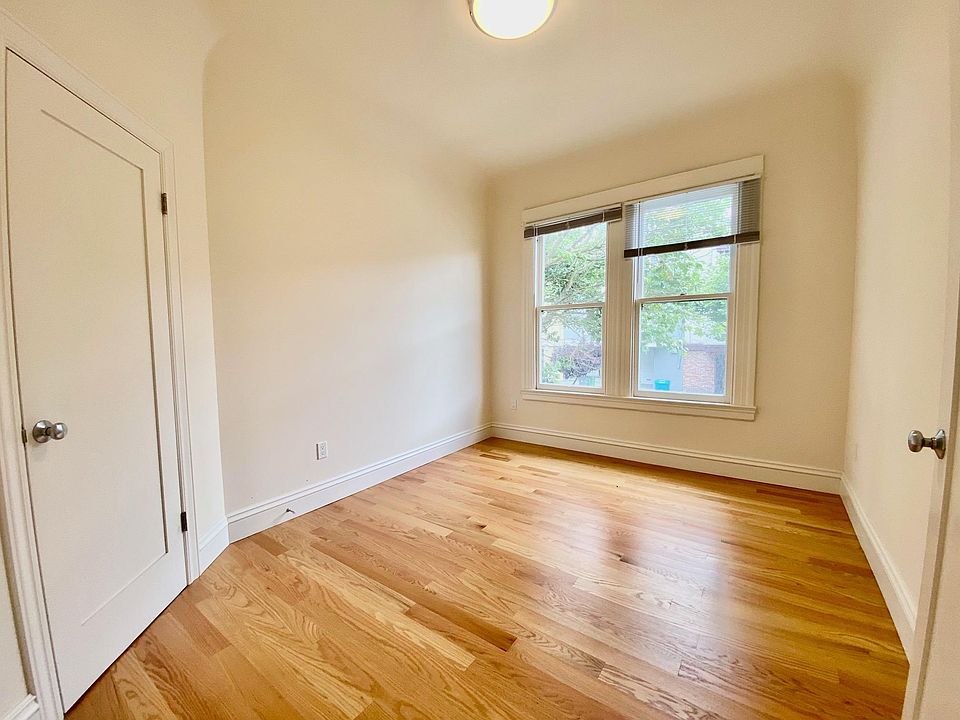 1st image of 610 Central Ave