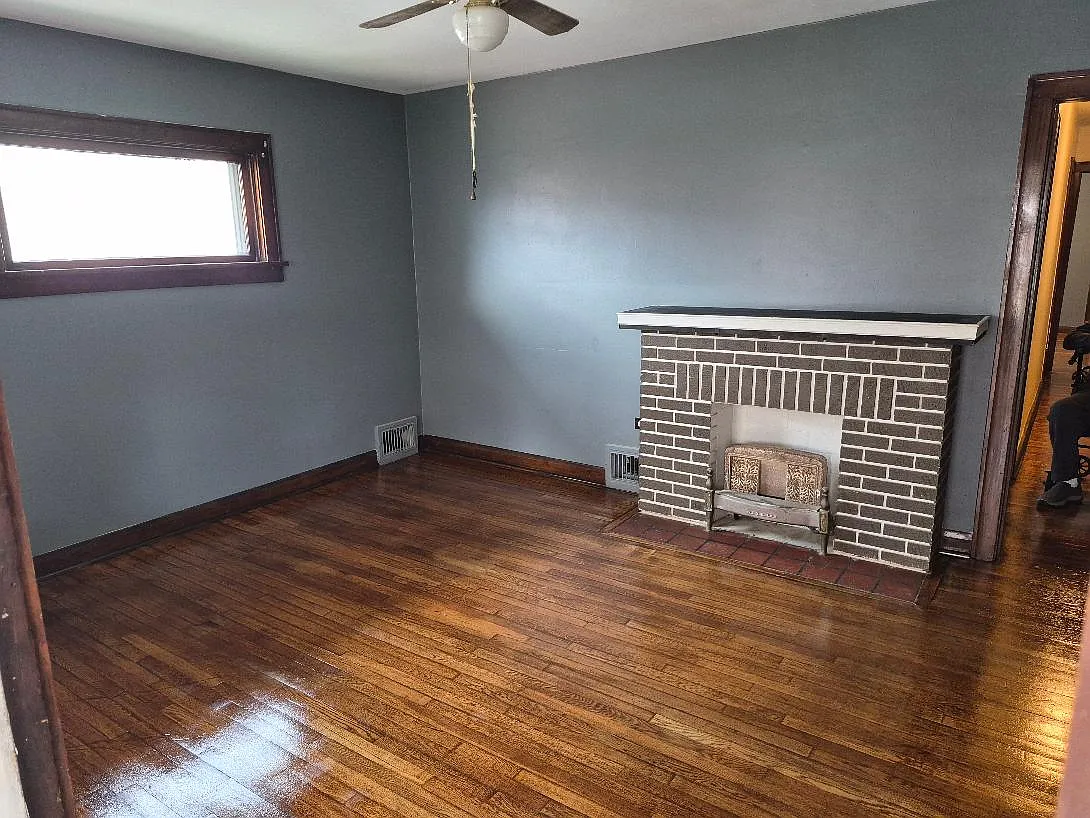 2 bed, 800 sqft, $900 — Photo 3