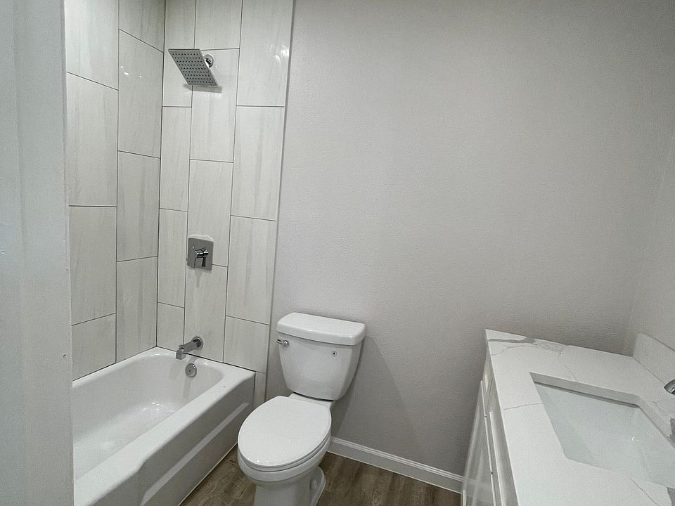 2nd image of 1401 P Ave #5