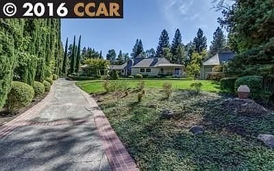 3rd image of 2300 Saddleback Dr