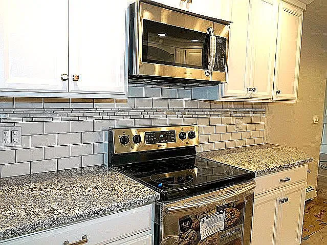 12 Hickory Ln — Photo 6